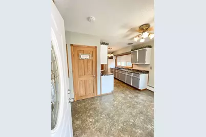 18 S Paffrath Avenue, Springfield, MN 56087 - Photo 9