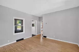 1921 Broadway St N, Stillwater, MN 55082 - Photo 9