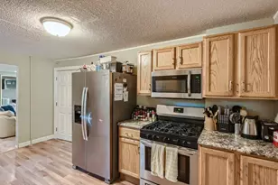 431 Goodhue St, Saint Paul, MN 55102 - Photo 3