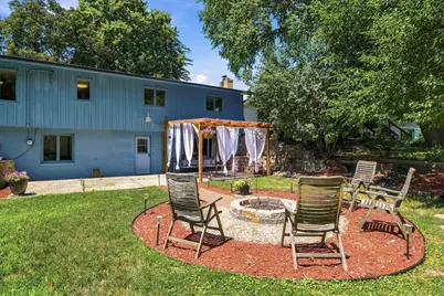 9101 Upton Avenue S, Bloomington, MN 55431 - Photo 31