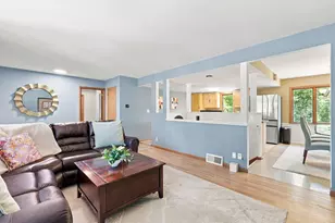 9101 Upton Ave S, Bloomington, MN 55431 - Photo 7