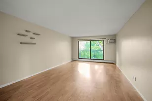 4 Pine Tree Dr, Arden Hills, MN 55112 - Photo 3