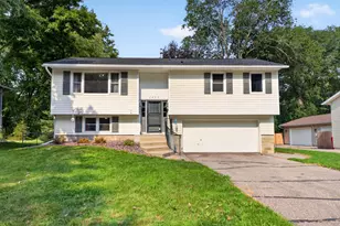 1469 6th Ave SW, Rochester, MN 55902 - Photo 1