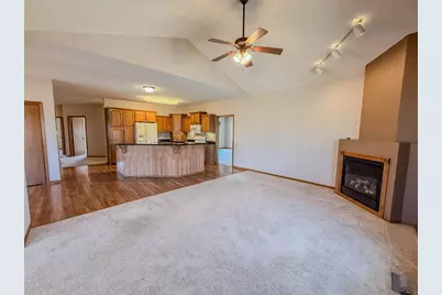 2953 9th Avenue SE, Willmar, MN 56201 - Photo 7