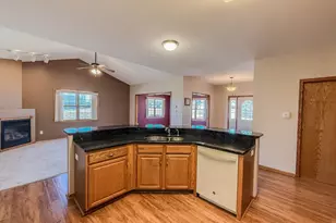 2953 9th Ave SE, Willmar, MN 56201 - Photo 13