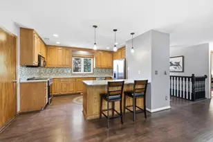 14075 Natchez Ave, Savage, MN 55378 - Photo 9