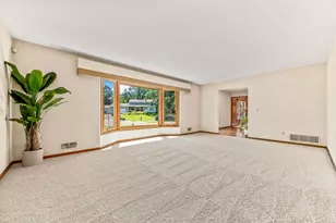 792 Mimosa Ln, New Brighton, MN 55112 - Photo 3