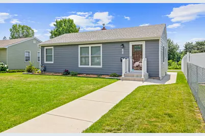 1692 Iowa Avenue E, Saint Paul, MN 55106 - Photo 1