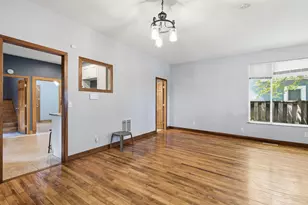 1472 Concordia Ave, Saint Paul, MN 55104 - Photo 9