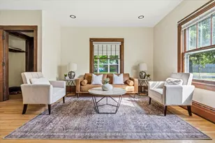712 Cedar Lake Rd S, Minneapolis, MN 55405 - Photo 3