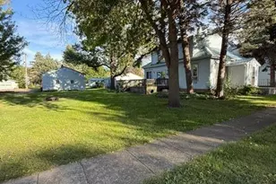 102 N Grove St, Okabena, MN 56161 - Photo 5