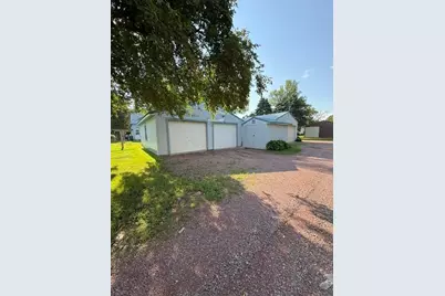 102 N Grove Street, Okabena, MN 56161 - Photo 7