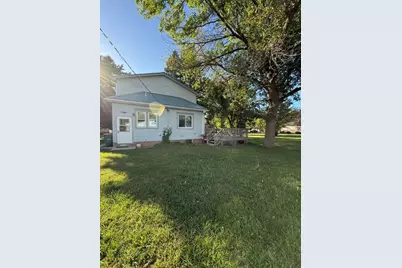 102 N Grove Street, Okabena, MN 56161 - Photo 7