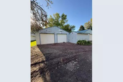102 N Grove Street, Okabena, MN 56161 - Photo 9