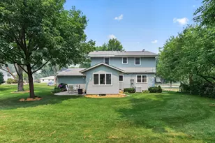2809 W 101st St, Bloomington, MN 55431 - Photo 27
