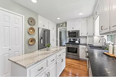 2809 W 101st Street, Bloomington, MN 55431 - Photo 9