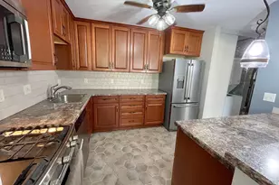9809 Cimarron Trail, Minnetonka, MN 55305 - Photo 3