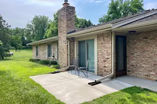 9809 Cimarron Trail, Minnetonka, MN 55305 - Photo 13