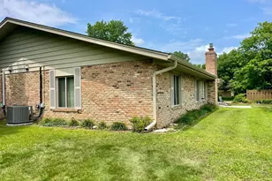 9809 Cimarron Trail, Minnetonka, MN 55305 - Photo 17