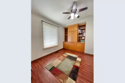 9809 Cimarron Trail, Minnetonka, MN 55305 - Photo 5