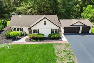 14819 Margaret Pl, Minnetonka, MN 55345 - Photo 5