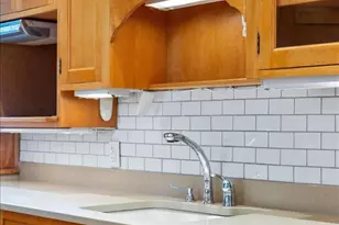 887 Ashland Ave, Saint Paul, MN 55104 - Photo 31