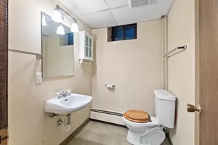 887 Ashland Ave, Saint Paul, MN 55104 - Photo 69