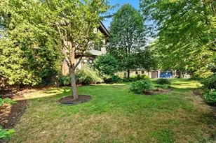 887 Ashland Ave, Saint Paul, MN 55104 - Photo 73