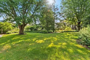 887 Ashland Ave, Saint Paul, MN 55104 - Photo 71