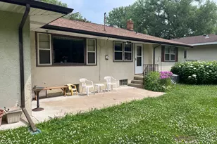 2080 Nebraska Ave E, Saint Paul, MN 55119 - Photo 3