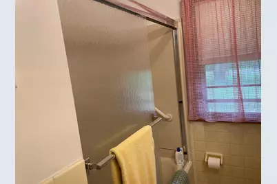 2080 Nebraska Avenue E, Saint Paul, MN 55119 - Photo 17