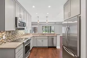 1235 Yale Pl, Minneapolis, MN 55403 - Photo 1