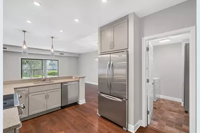 1235 Yale Place #101, Minneapolis, MN 55403 - Photo 9