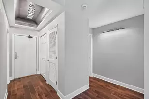1235 Yale Pl, Minneapolis, MN 55403 - Photo 33
