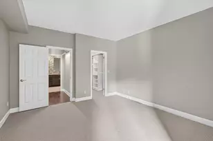 1235 Yale Pl, Minneapolis, MN 55403 - Photo 23