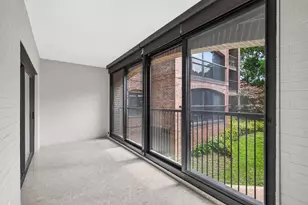 1235 Yale Pl, Minneapolis, MN 55403 - Photo 21