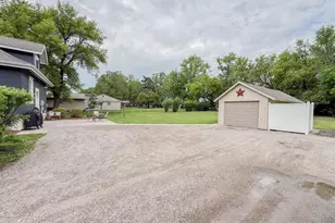 1316 W Fairview Ave, Olivia, MN 56277 - Photo 43