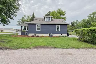 1316 W Fairview Ave, Olivia, MN 56277 - Photo 41