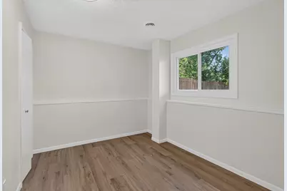 8208 Irving Avenue N, Brooklyn Park, MN 55444 - Photo 21