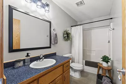 13487 Saint Croix Trail, North Branch, MN 55056 - Photo 11