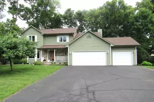 1020 Lake Lucy Rd, Chanhassen, MN 55317 - Photo 1