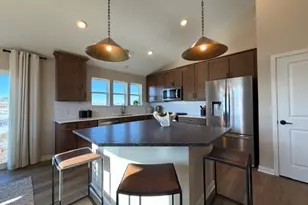 1649 Lund Wy, Shakopee, MN 55379 - Photo 5