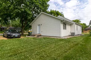 903 2nd St SW, Madelia, MN 56062 - Photo 31