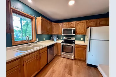 210 Ridgecrest Drive, Cannon Falls, MN 55009 - Photo 7