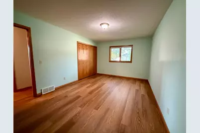 210 Ridgecrest Drive, Cannon Falls, MN 55009 - Photo 15