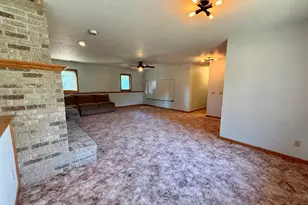 210 Ridgecrest Dr, Cannon Falls, MN 55009 - Photo 23