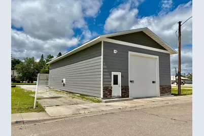 111 & 113 3rd Avenue SE, Baudette, MN 56623 - Photo 1
