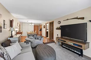 1601 N Innsbruck Dr, Fridley, MN 55432 - Photo 11