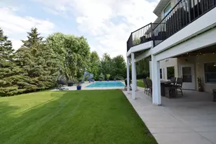 19328 Ireland Ct, Lakeville, MN 55044 - Photo 15