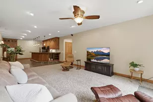 4910 Steeplechase Ct, Eagan, MN 55122 - Photo 25